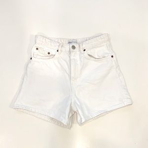 Zara white jean shorts US 6